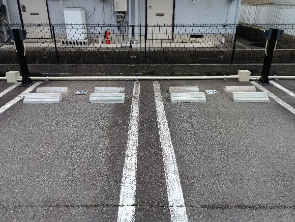 末広東９－１シャルマンヴェガ　駐車場