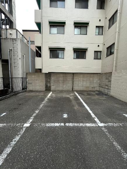 愛宕神社下駐車場