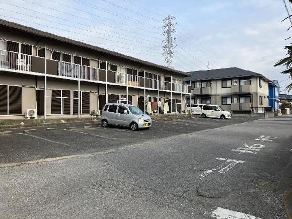 コーポハイブリッヂ駐車場