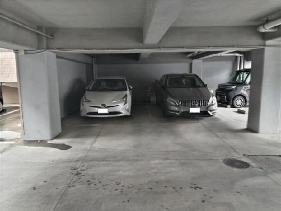 メゾン野上駐車場