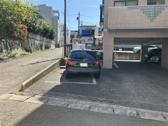 それいゆ駐車場