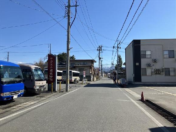 ナウエル通夜会館駐車場