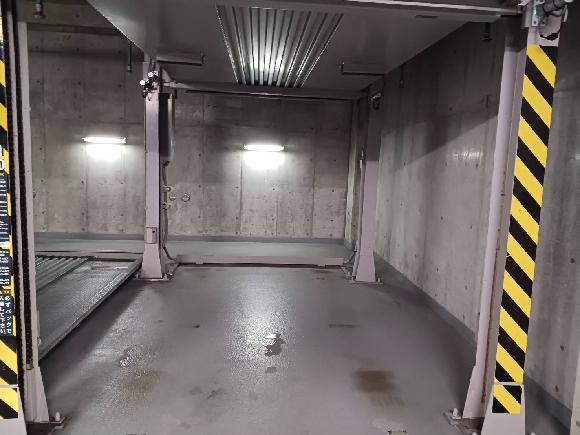 ニッセイ新大阪ビル駐車場