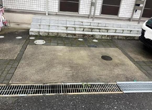ラ・フレーズ駐車場