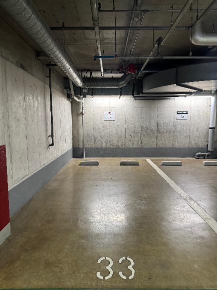 梅田ダイビル地下駐車場