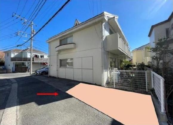 逗子ヒルサイドハウス駐車場