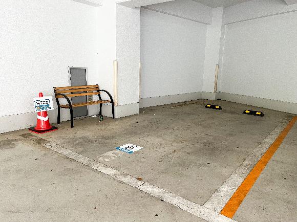 葉山アヴェニュー駐車場