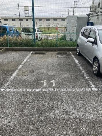 大日セブンハイツ駐車場