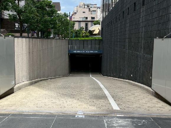 堂島アバンザ駐車場