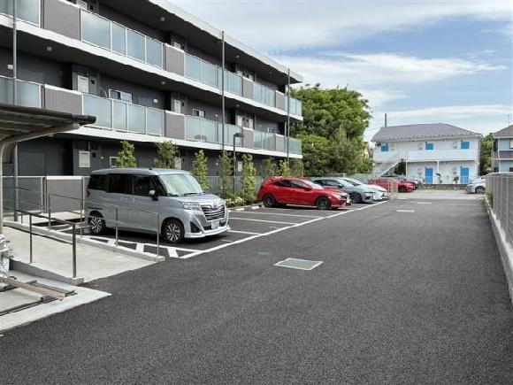 La gracieuse駐車場