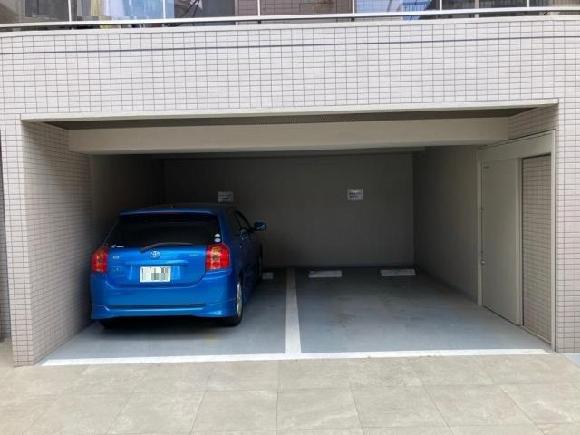Supreme新小岩駐車場