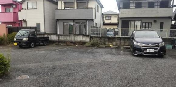 ラメール立川駐車場