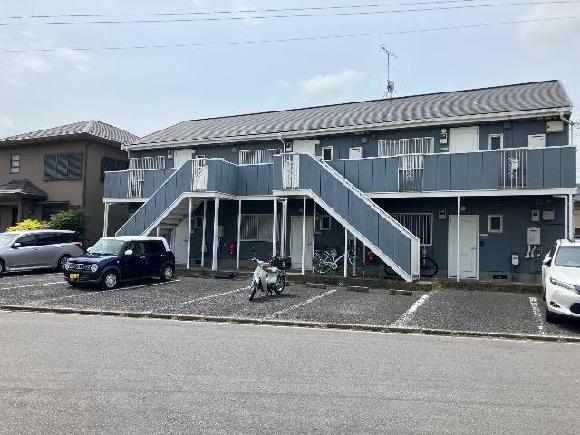 ヒルトップ守谷B棟駐車場