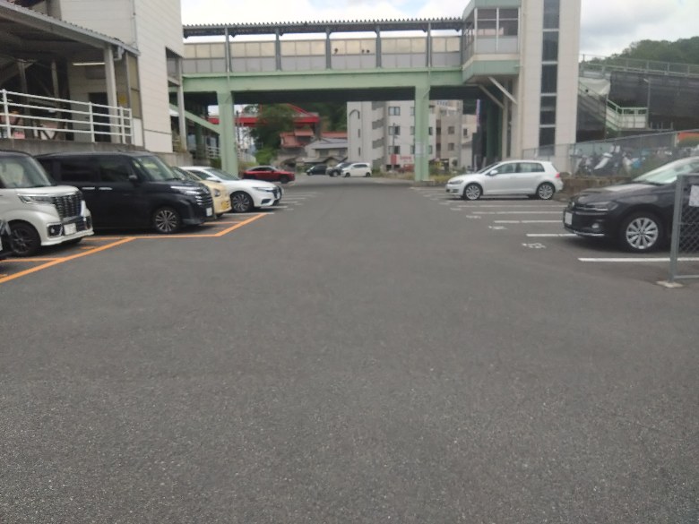 八本松駅（南）駐車場