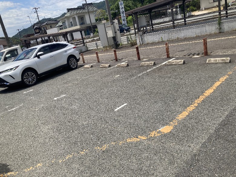 上郷駅駐車場