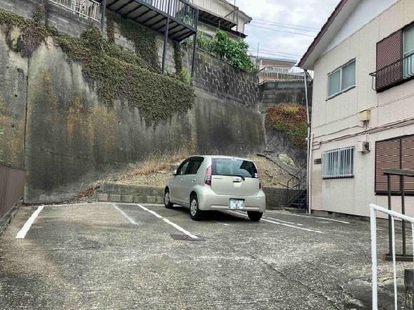 メゾンオリーブ3駐車場
