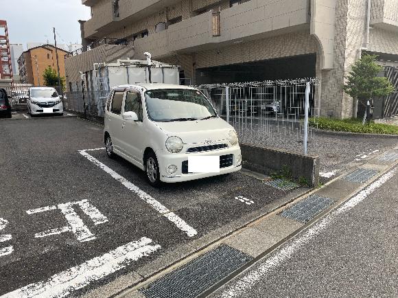 【南草津駅徒歩4分】めるべーゆ杉パーキング（コンパクトカー以下）