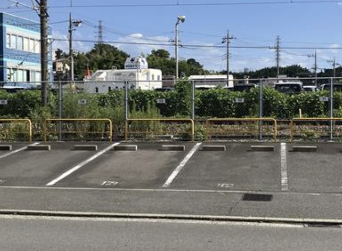 鴨居駅清水踏切脇