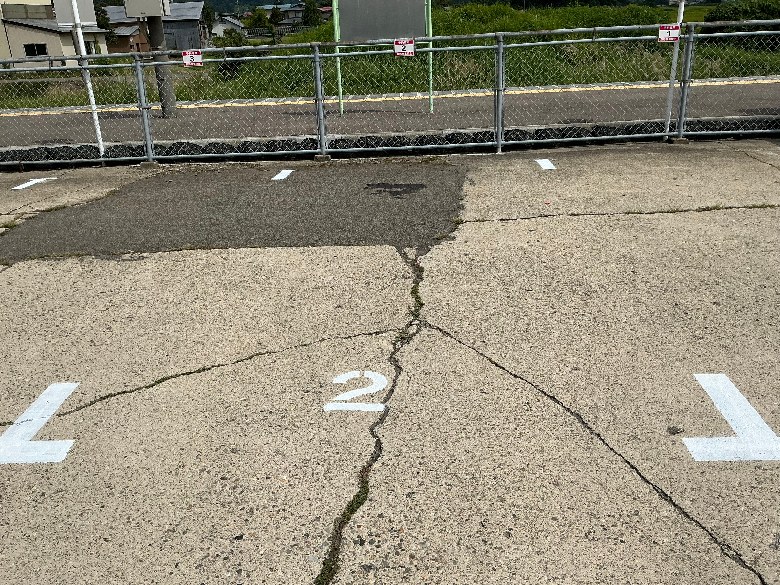 醍醐駅前駐車場