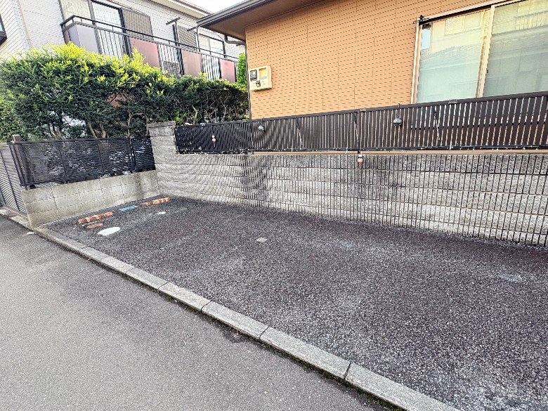 横内駐車場