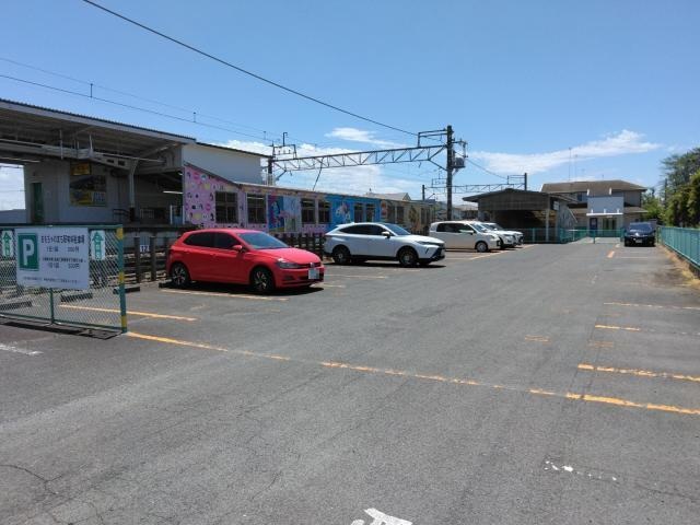 おもちゃのまち駅駐車場