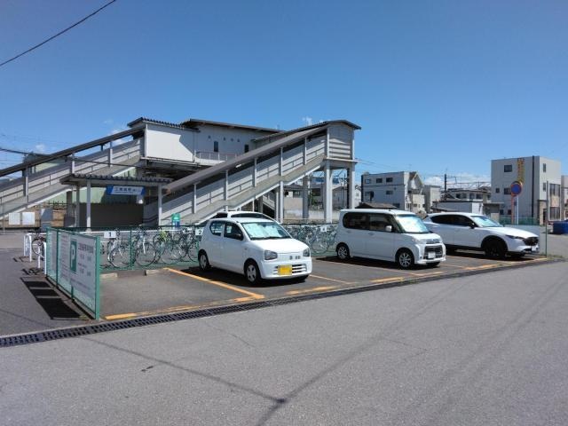江曽島駅駐車場