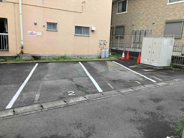 コーポ津田山駐車場