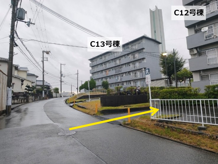 ＵＲ多聞台団地駐車場
