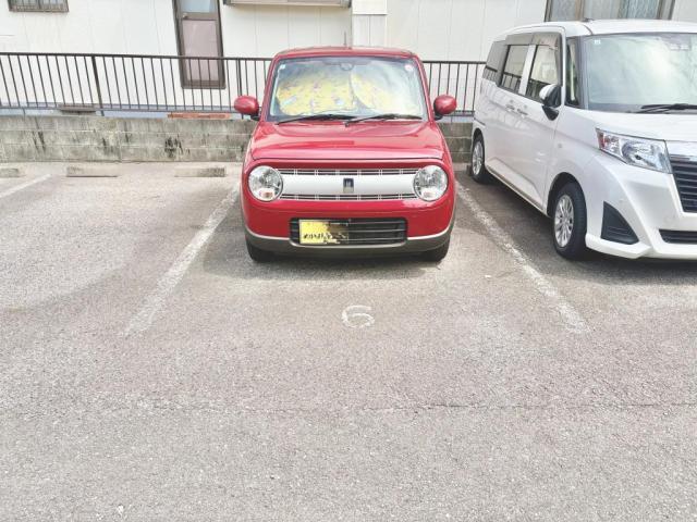 FK草薙町3丁目68駐車場