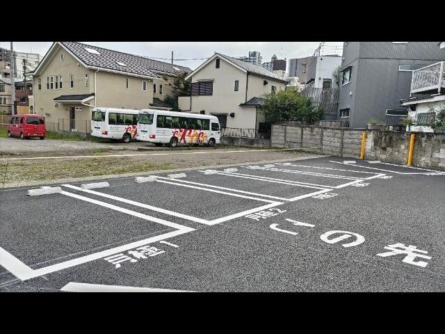 川口本町第８駐車場