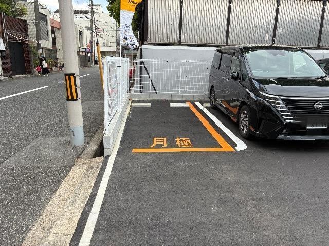 沢ノ町駅前駐車場